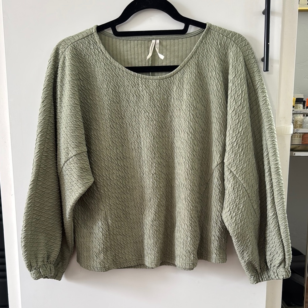 Anthropologie Green Crew Neck Sweater with Relaxed Fit